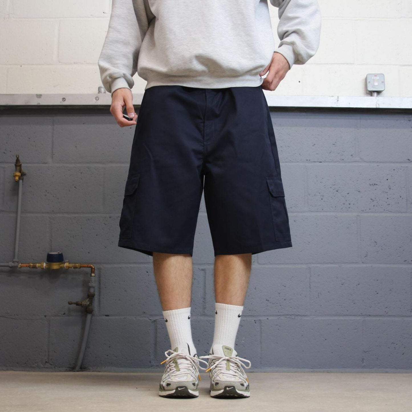 Y2K Dickies baggy cargo shorts skater style navy W40