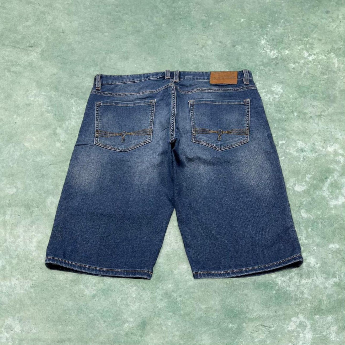 Y2k embroidered denim shorts blue W34 S.Oliver summer festival jorts