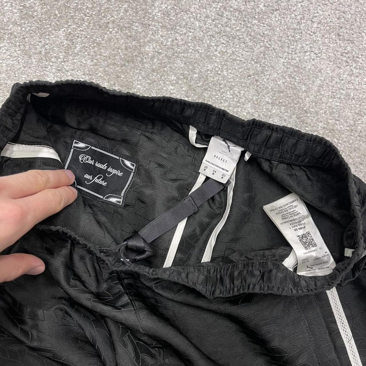 Y2k Puma tracksuit bottoms stripe black
