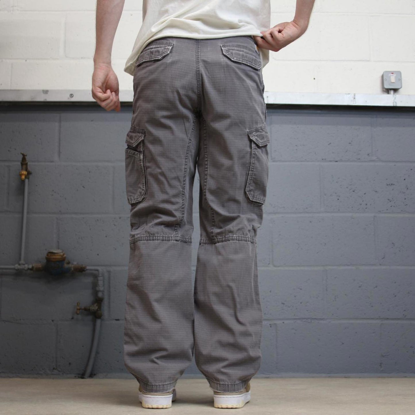 Grey Carhartt cargo pants W31L32 Loose relaxed fit skater cargos