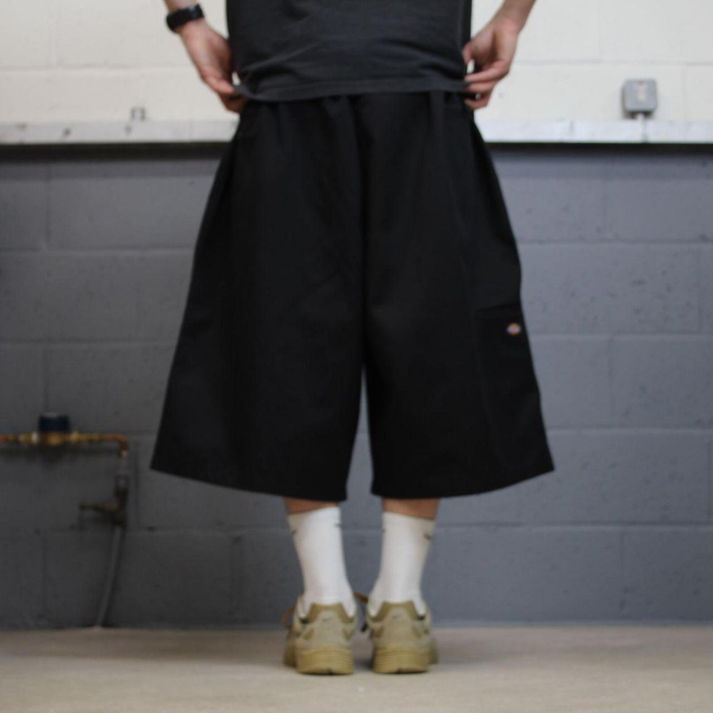 Dickies extra baggy chino shorts carpenter black Skater / surf style shorts long wide leg festival