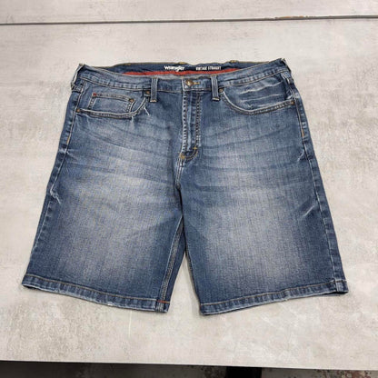 Blue Wrangler jean shorts W36