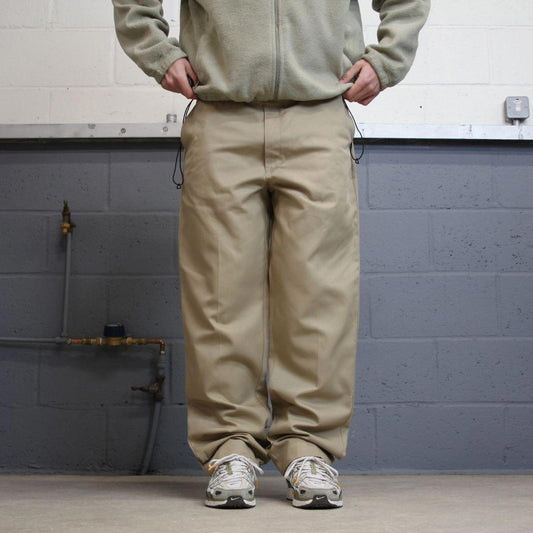 Y2k baggy work pants loose beige Chino style skate trousers Red Kap workwear patch logo