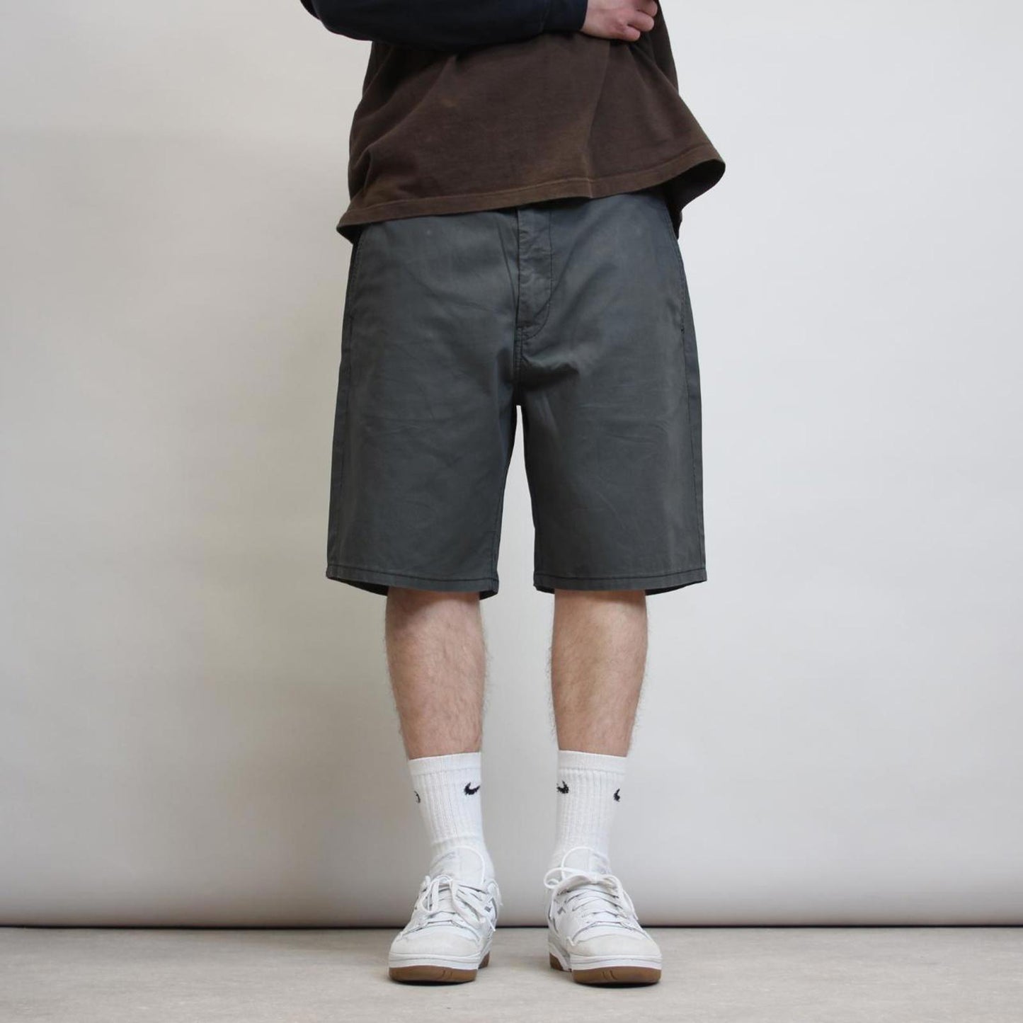 Loose Levi's shorts W38