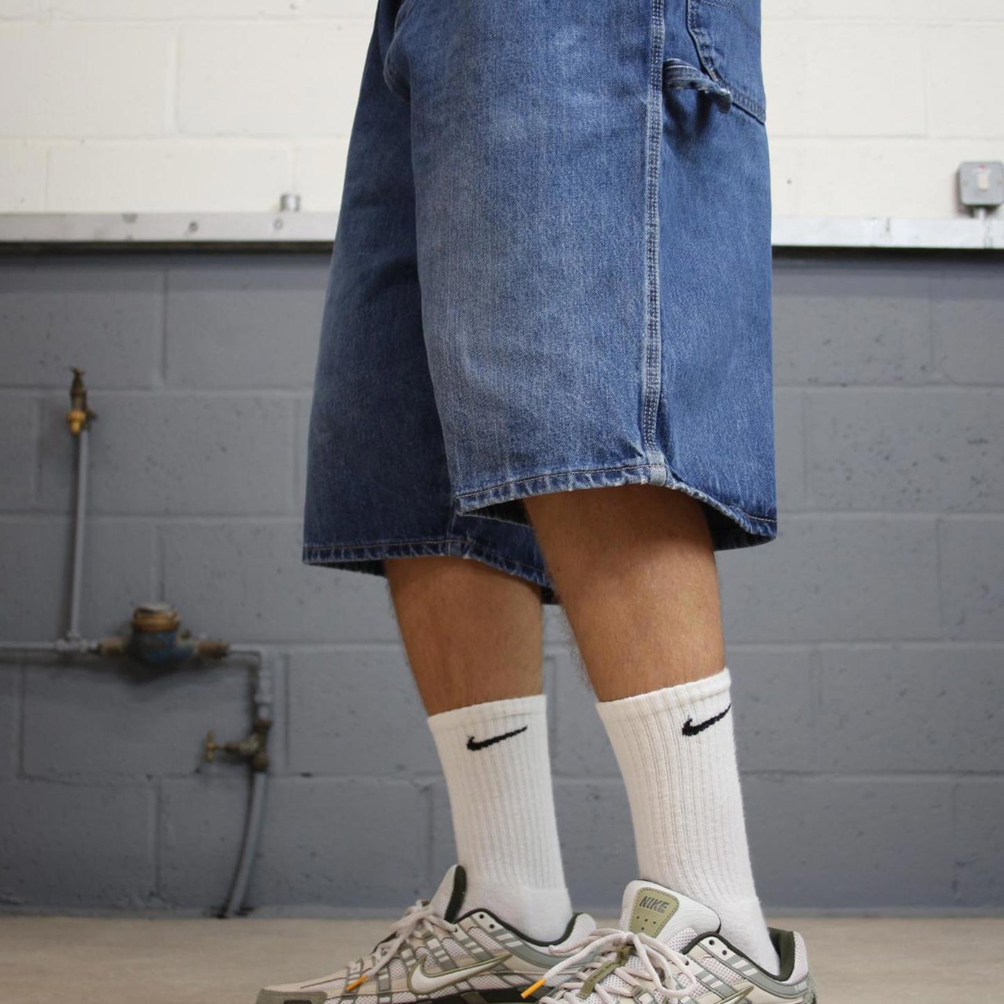 Dickies carpenter shorts loose Mens W42 Blue denim cargo 90s style skater jorts