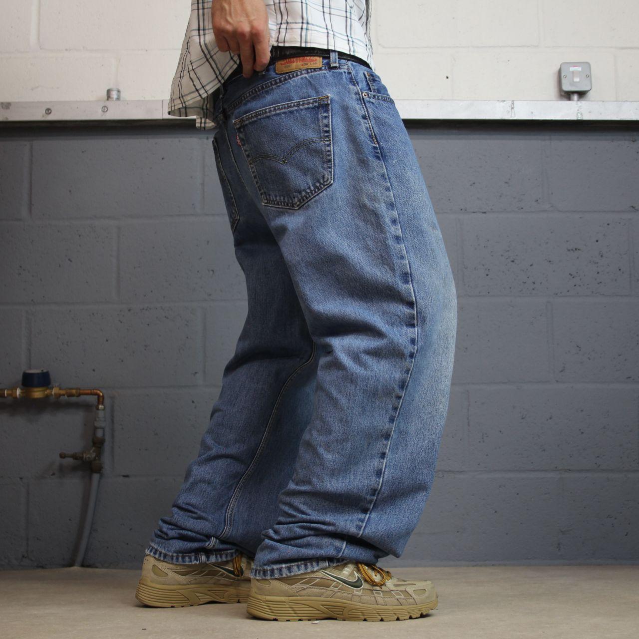 Levi’s 550 jeans Y2K W38L32 blue denim loose leg red tab logo