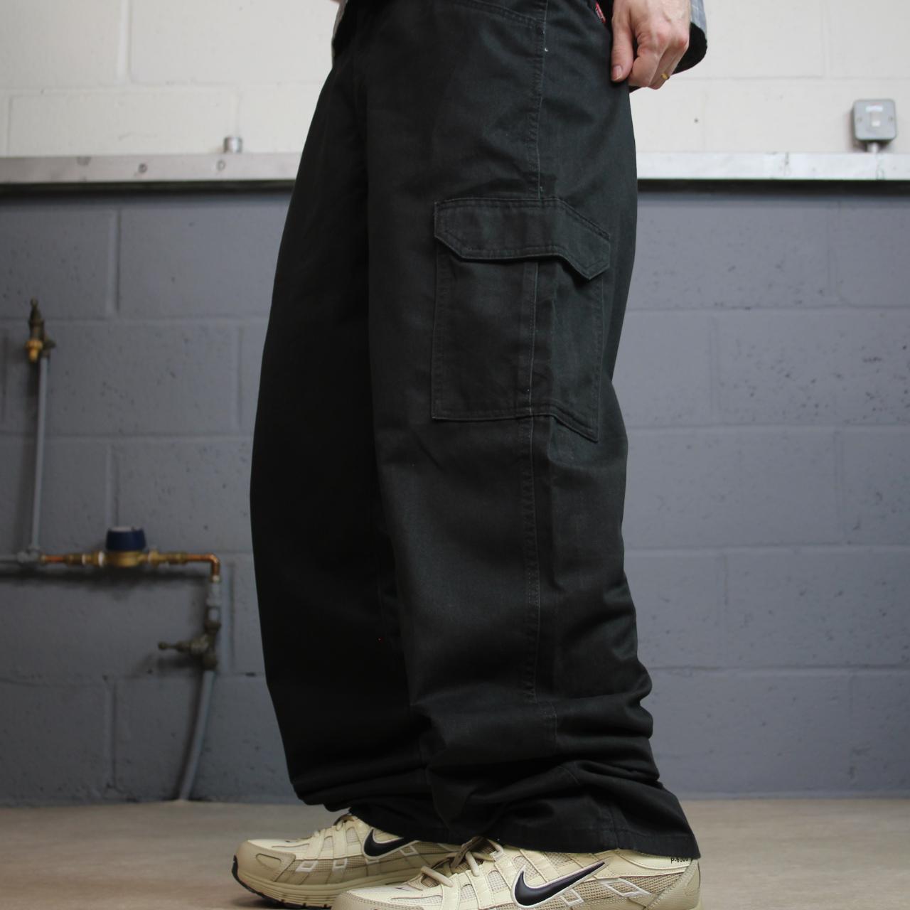 Wrangler chino cargo pants y2k W34L32 black Loose leg skater workwear pants