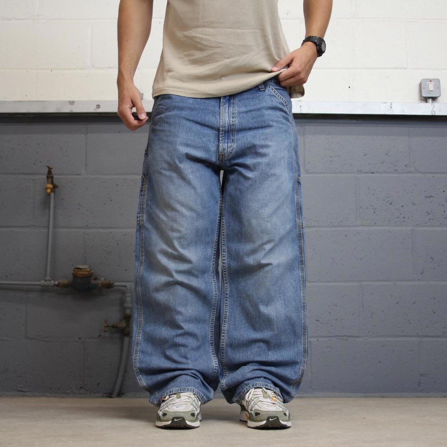 Blue baggy Levis carpenter jeans W38L31 loose skater thick denim 90s style cargos red tab logo