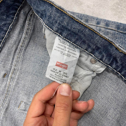 Blue Wrangler denim jorts W42