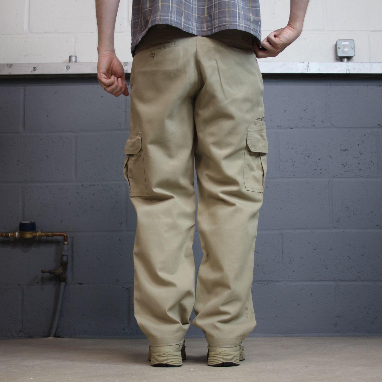 Dickies cargo utility pants W32L30 khaki straight fit chino work skate trousers
