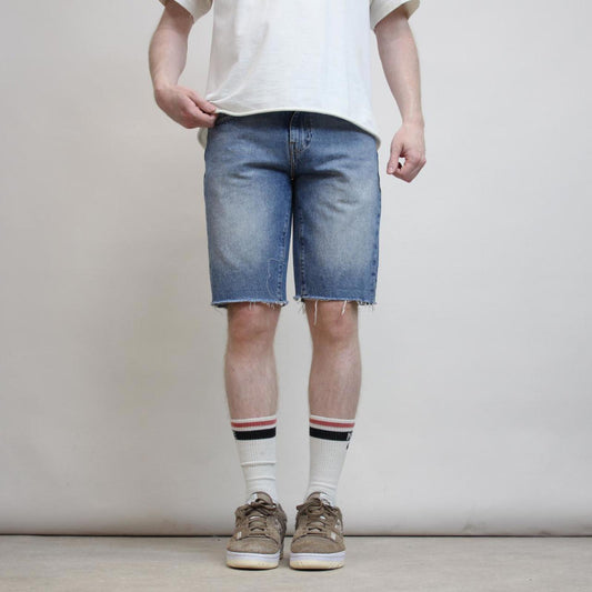 Mens Levi’s denim shorts W32