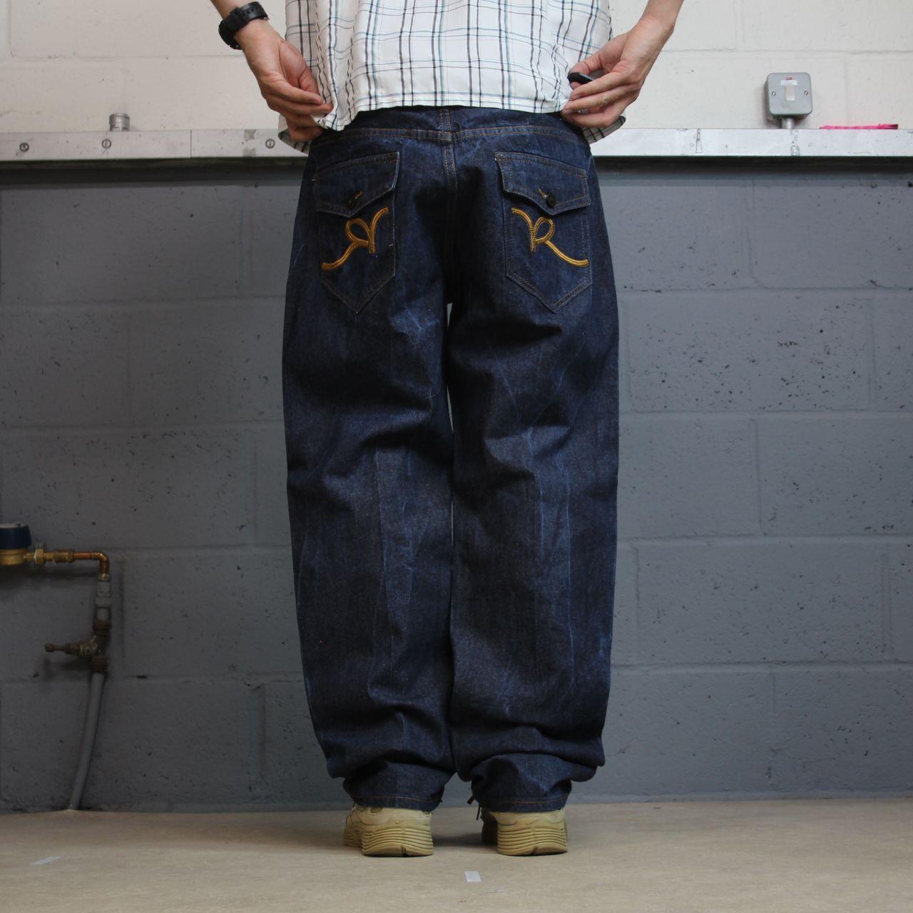 Rocawear jeans y2k embroidered W38L32 blue denim Loose straight leg skater style surf pants