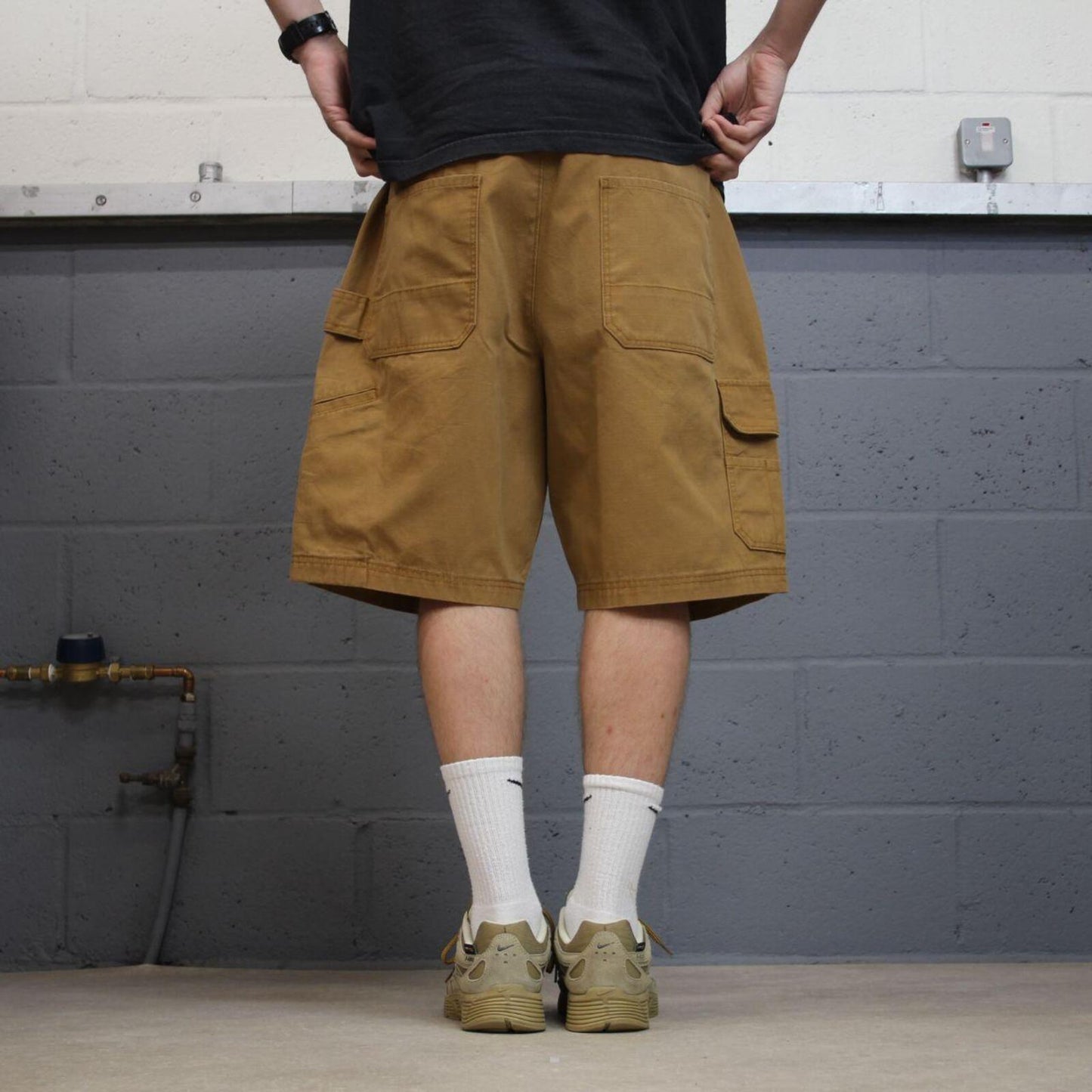 Baggy cargo shorts canvas carpenter tan brown Loose Brahma skater style summer work shorts