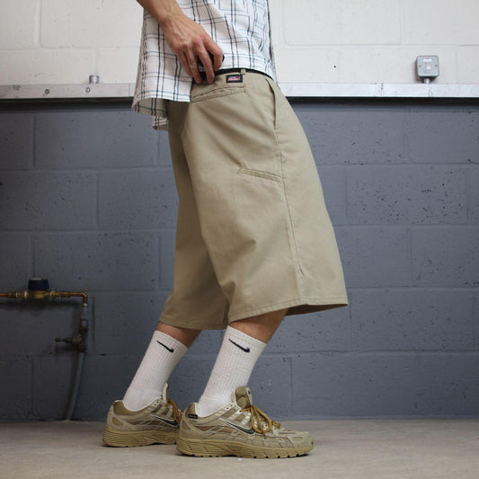 Dickies baggy chino shorts W42 khaki long leg chino style summer skater shorts