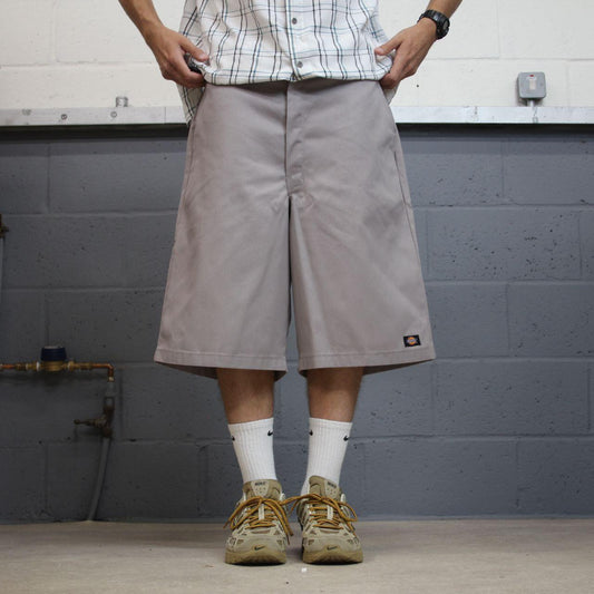 Dickies baggy chino shorts carpenter grey Chino style skater shorts long wide leg festival