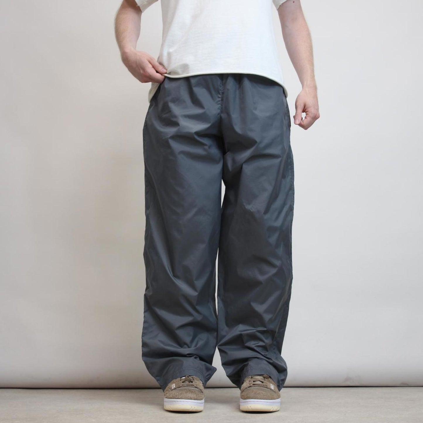 Grey Baggy Nike trackies XL loose y2k floaty leg joggers embroidered logo
