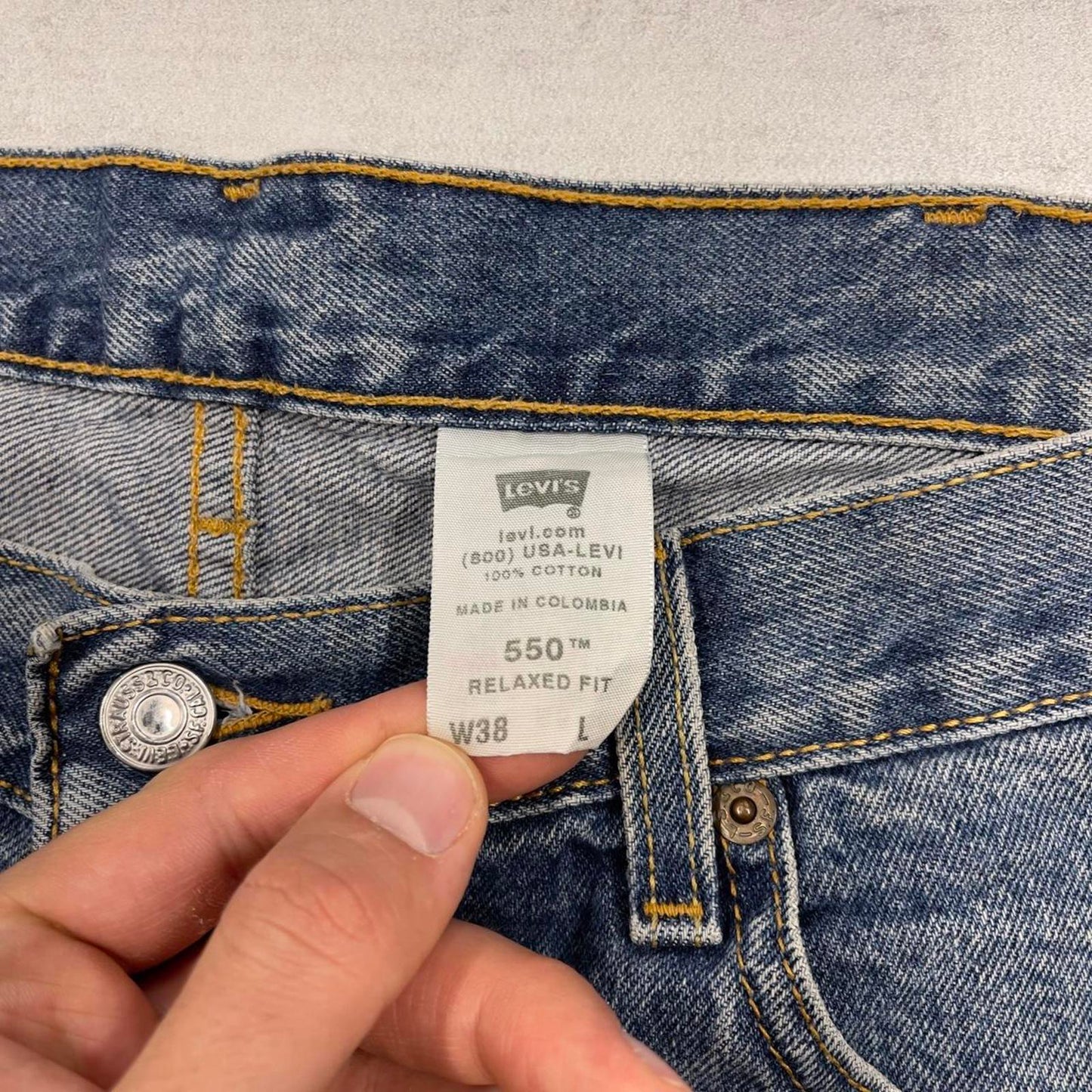Mens Levi’s denim shorts W38