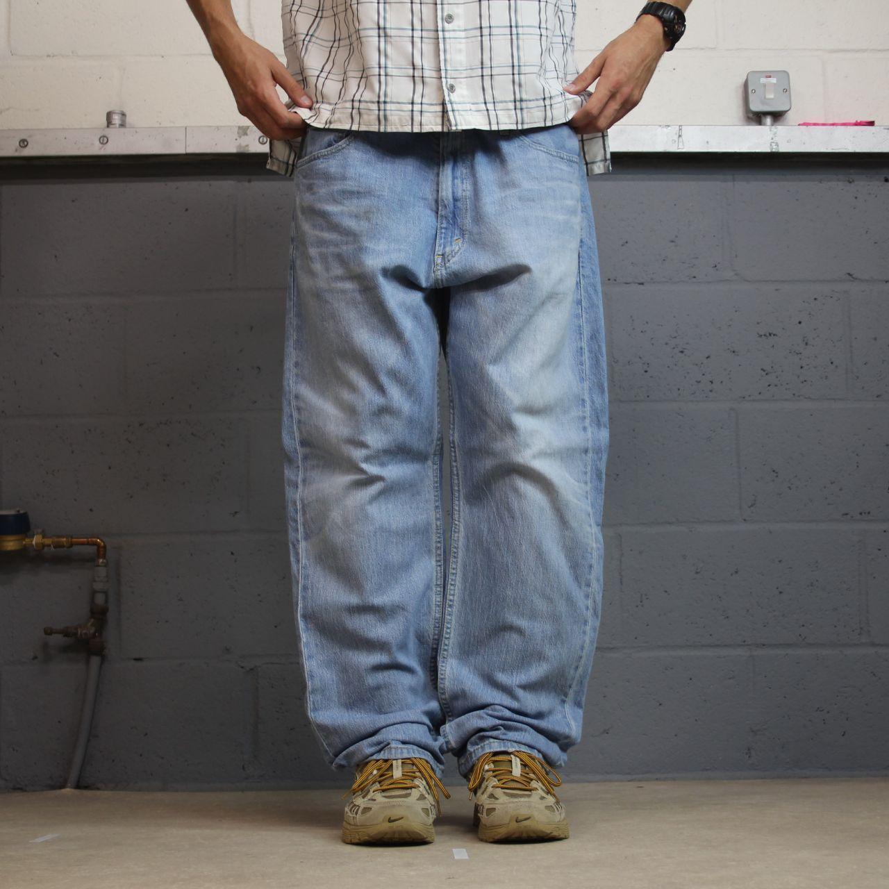 Levi’s 505 jeans Y2K W38L30 washed blue Levi’s straight leg surf style pants red tab logo