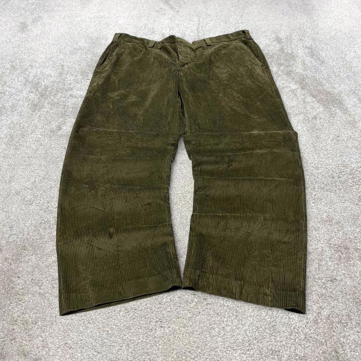 Baggy Orvis corduroy pants W40L31 green wide wale jumbo cord trousers 90s skater style