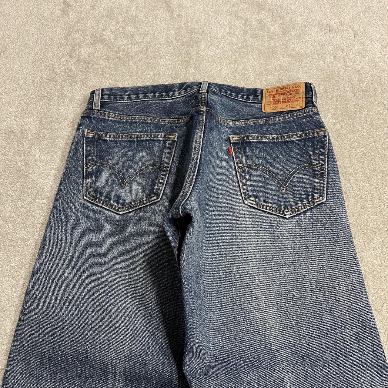 Y2K Levi’s 505 jeans blue starched denim W34L29 100% cotton straight fit 5 pocket belt loops red tab