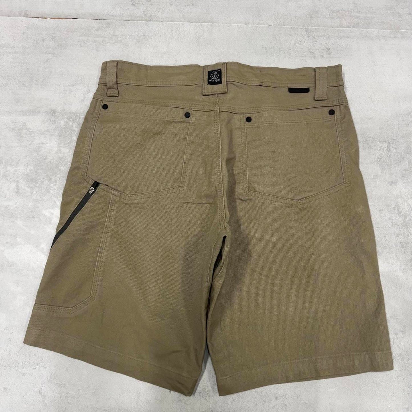 Mens Wrangler Cargo Shorts W32