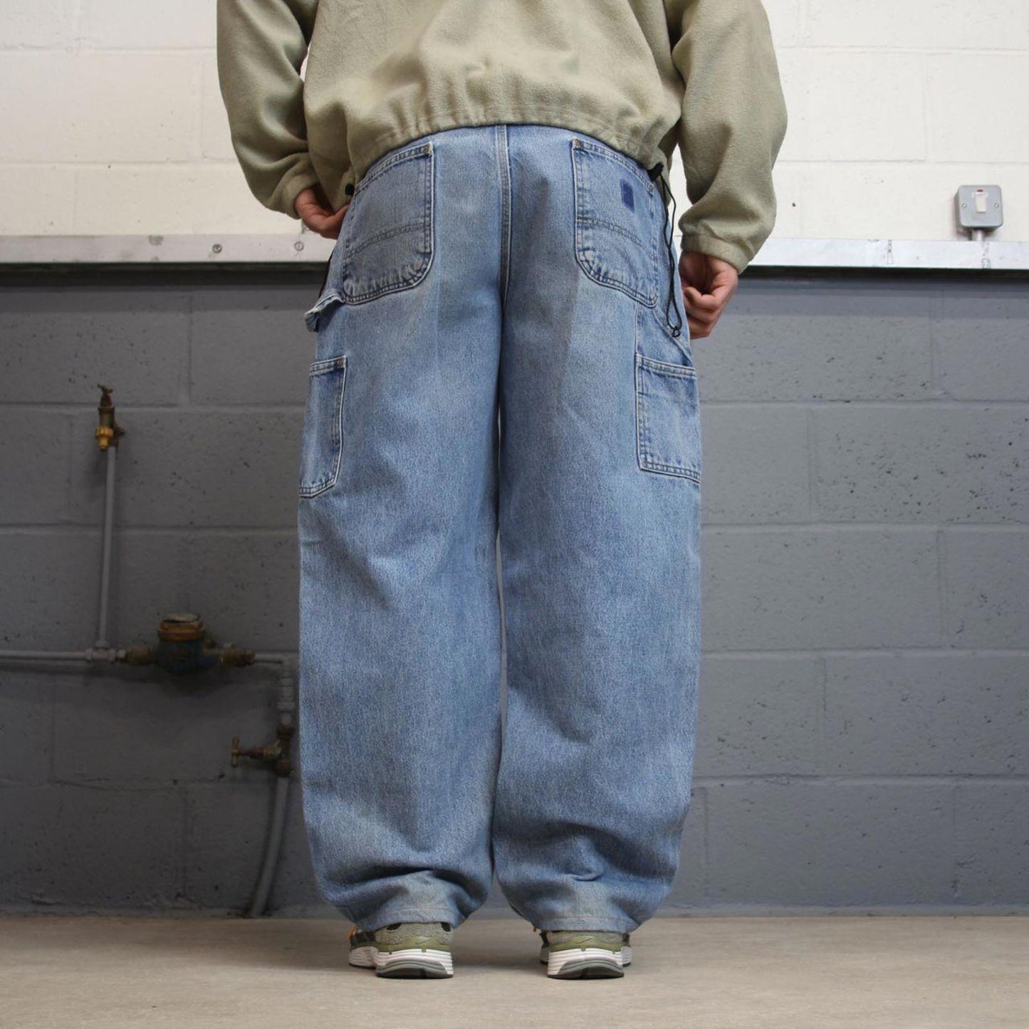 Blue Carhartt carpenter jeans W38L30 loose baggy denim original fit 90s skater style cargo pants