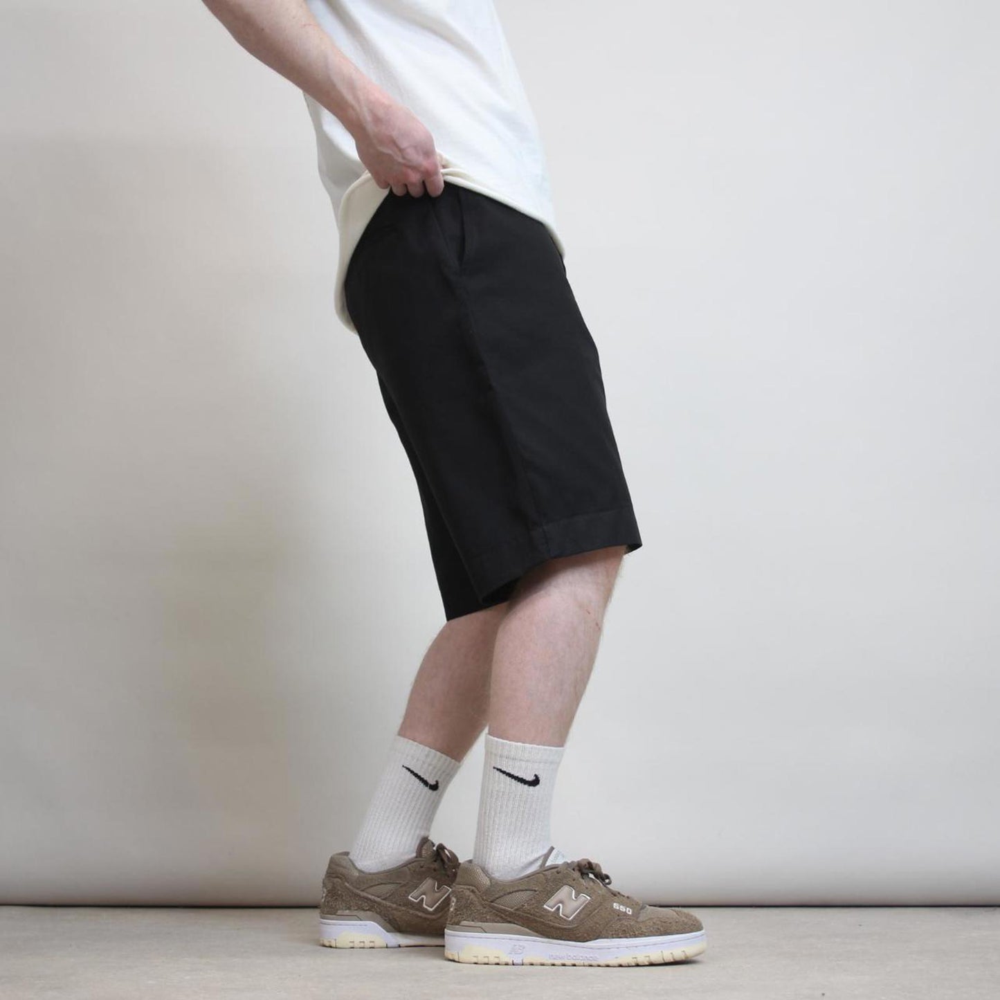 Black loose skate shorts W34