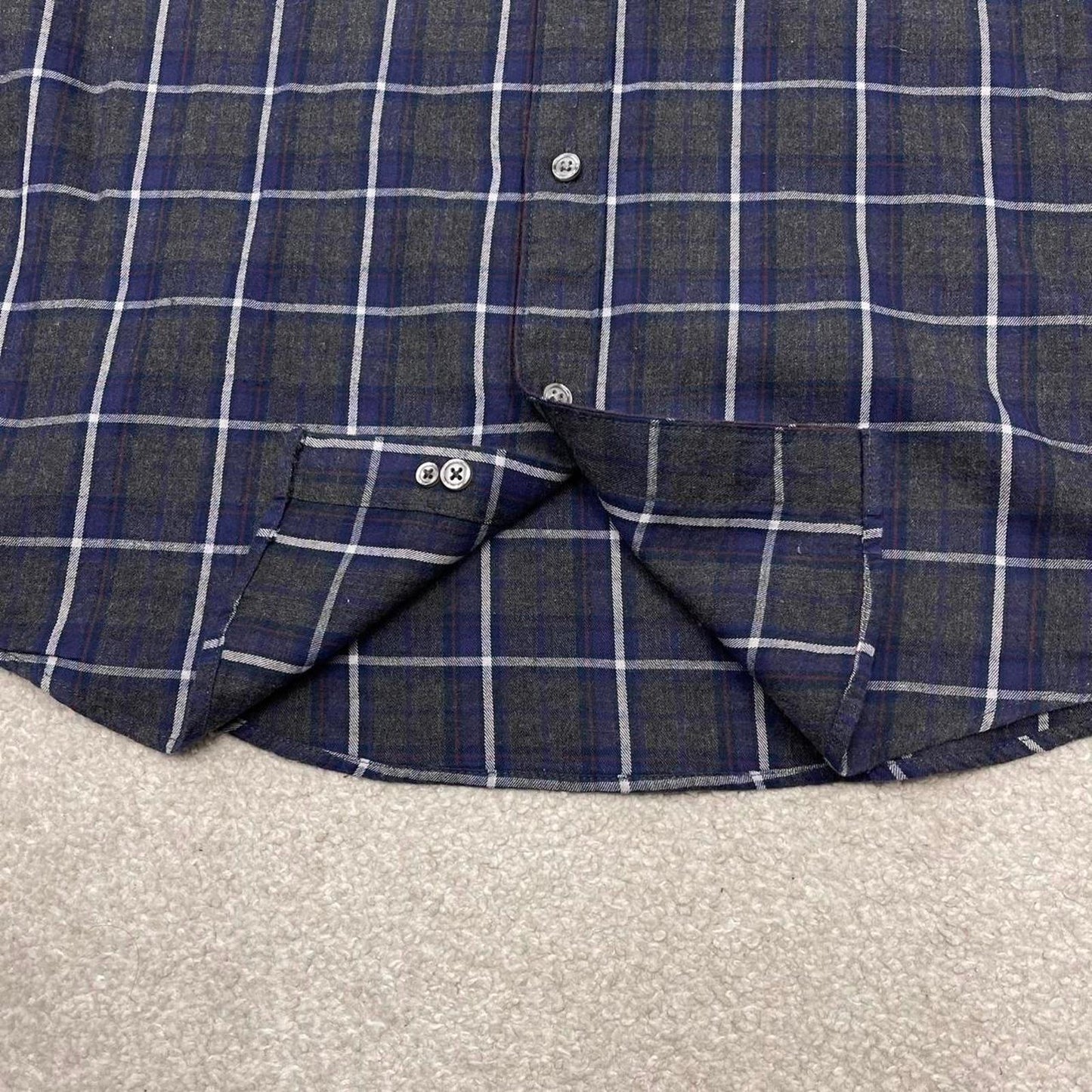 Checkered plaid flannel shirt autumnal XL grey APT. 9 men's long sleeve button up y2k style