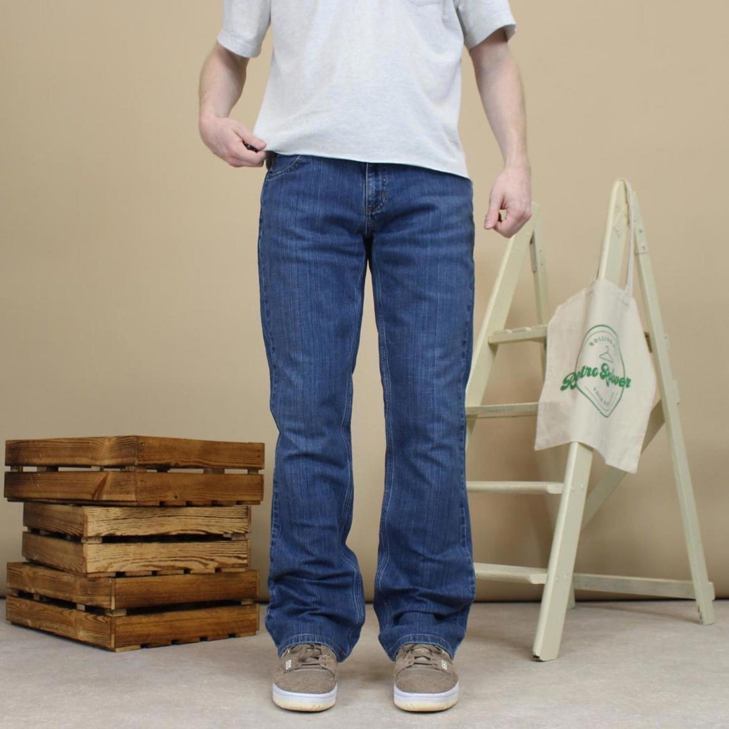 Blue Carhartt jeans 10 W34L33 curvy fit bootcut denim jeans
