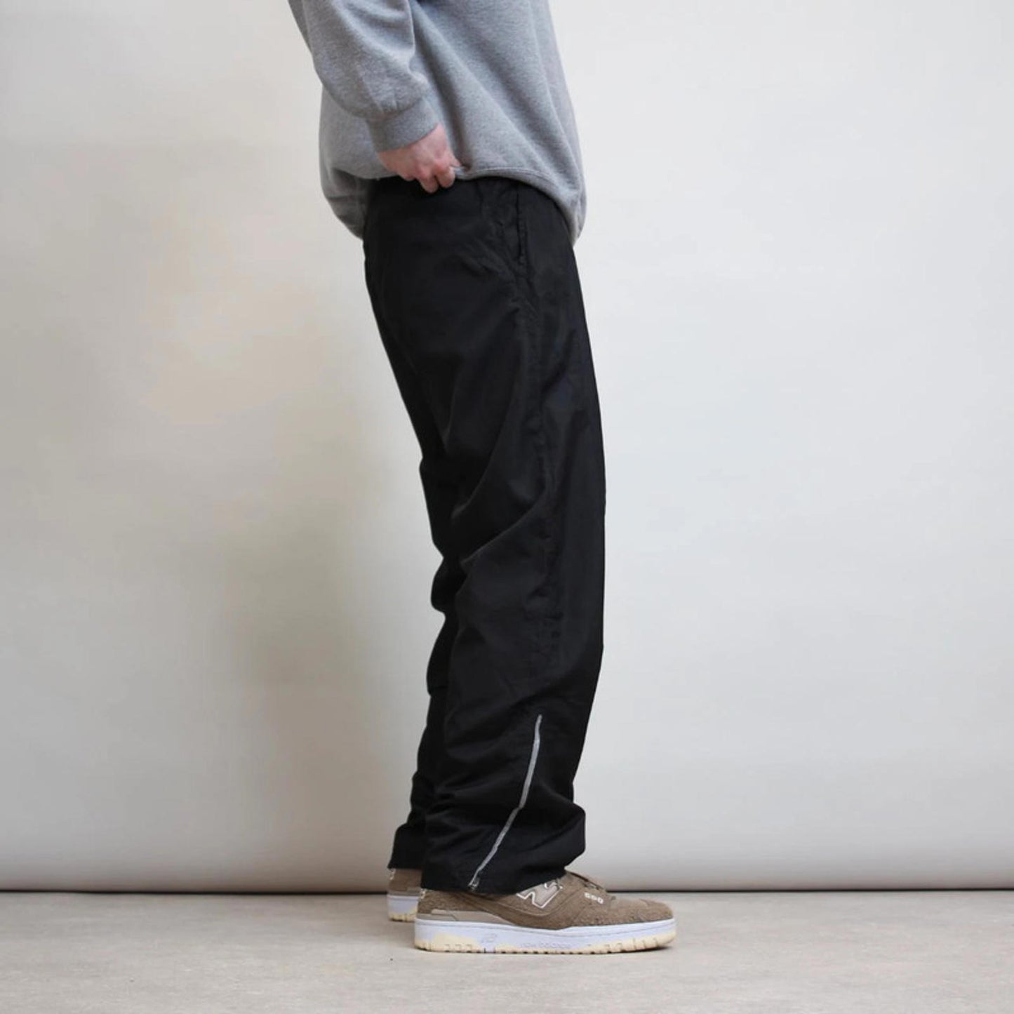 Black Starter tracksuit bottoms M Loose y2k shell suit trackies print logo