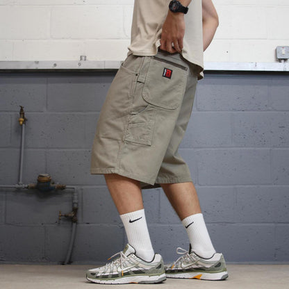 Baggy Wrangler carpenter shorts W40 Loose khaki canvasy skate style shorts